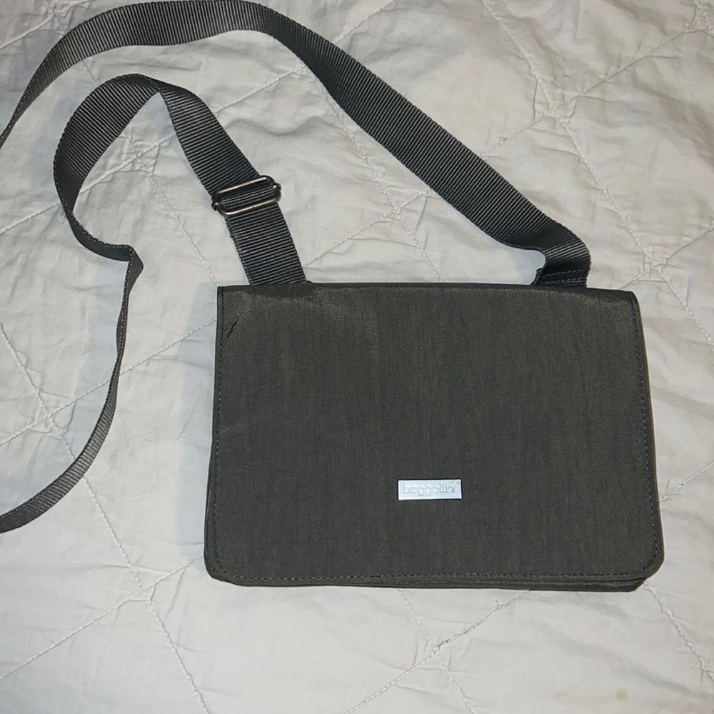 Baggallini crossbody